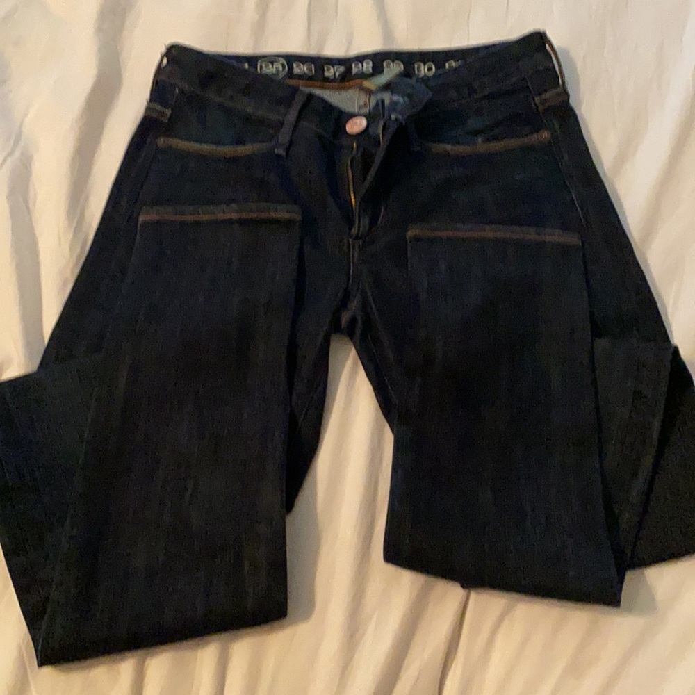 Women’s Earnest Sewn jeans size 25